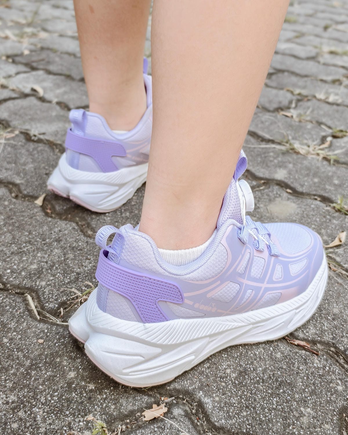 跑步童鞋開箱 Diadora運動鞋評價 日常穿搭推薦學童運動鞋分享18.jpg 跑步童鞋開箱 Diadora運動鞋評價 日常穿搭推薦學童運動鞋分享18.jpg