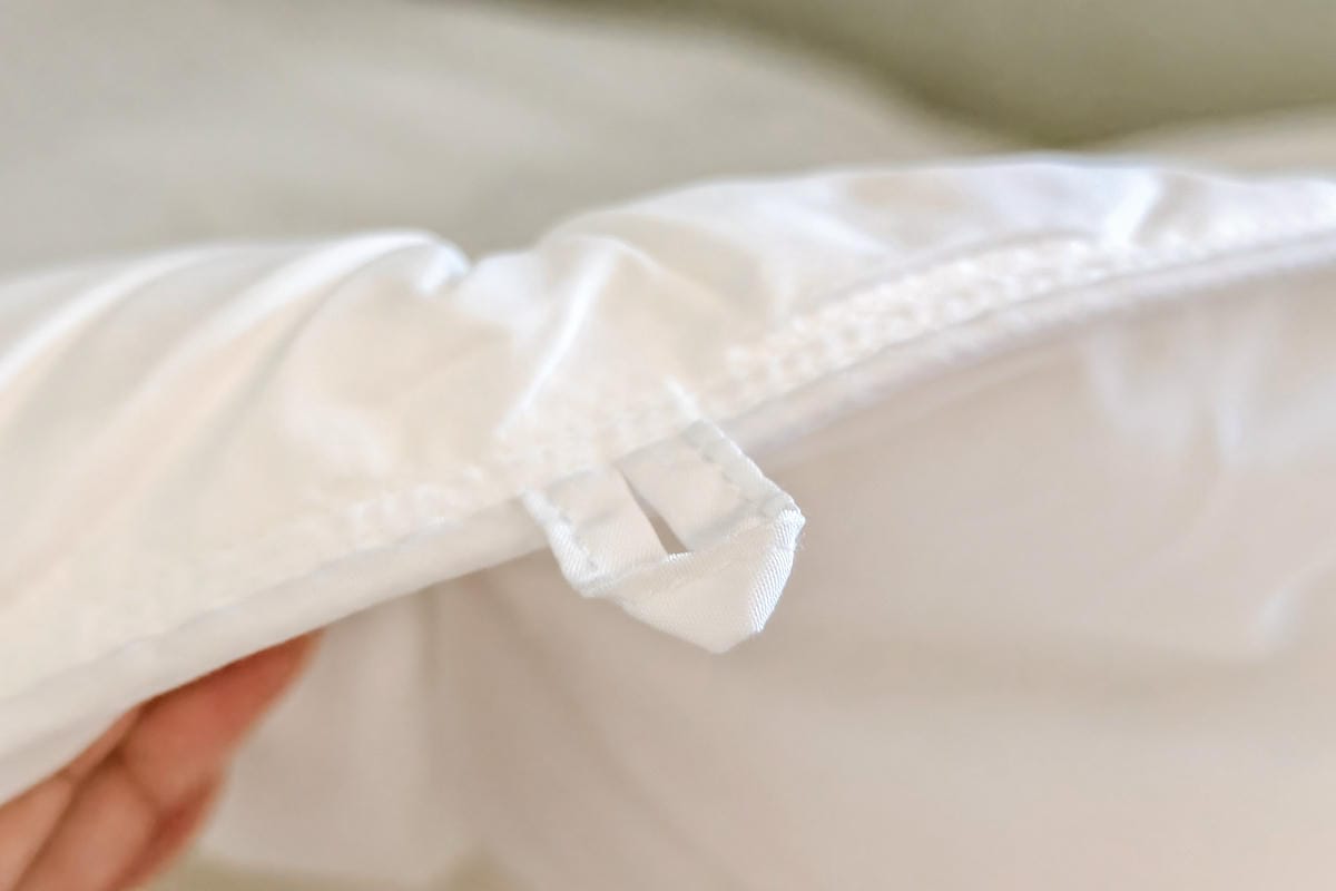 可水洗四季被開箱 日比家族WENTEX可水洗珍珠絲柔雙人四季被 可機洗可烘乾 愛上這舒適輕盈感 百貨品牌四季被心得6.jpg 可水洗四季被開箱 日比家族WENTEX可水洗珍珠絲柔雙人四季被 可機洗可烘乾 愛上這舒適輕盈感 百貨品牌四季被心得6.jpg