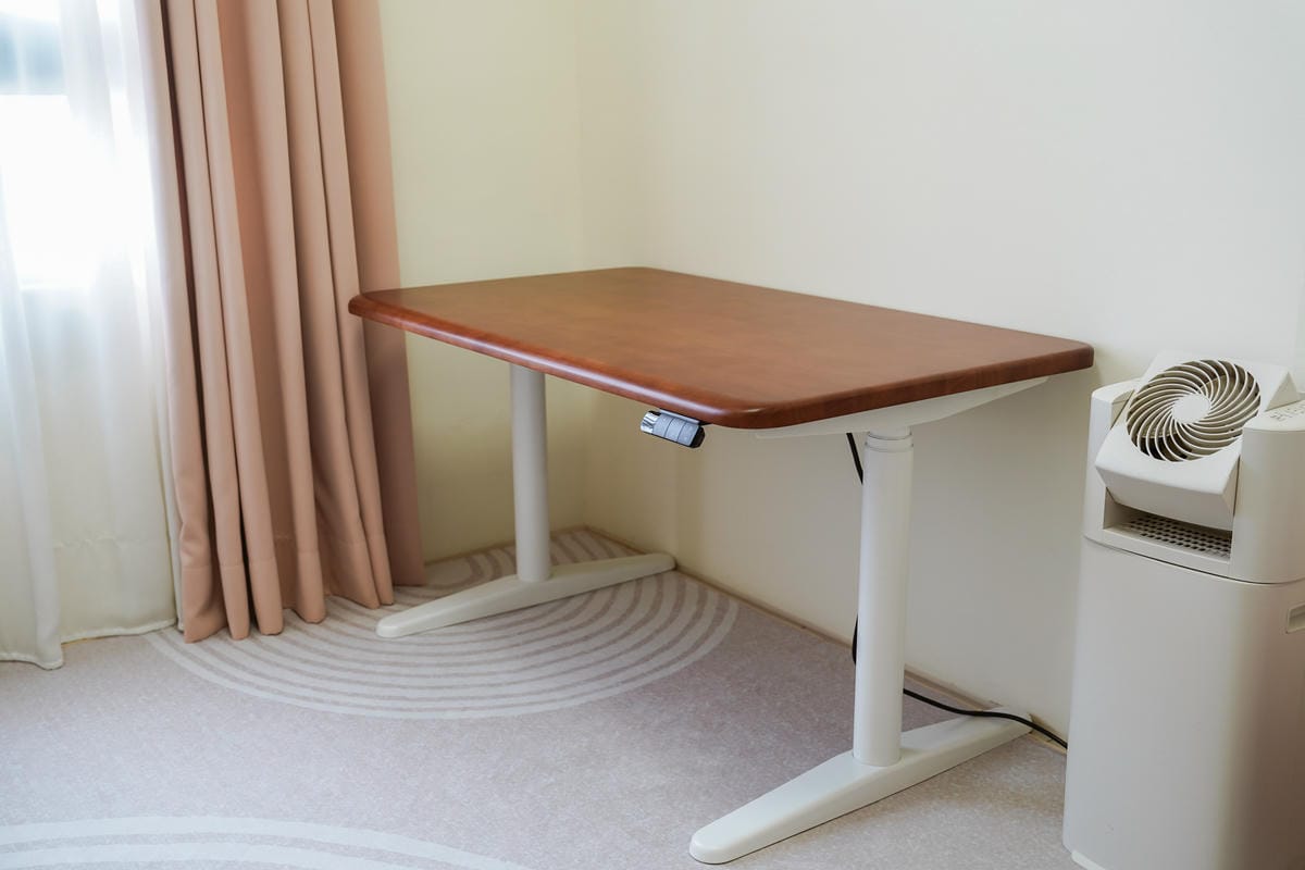 質感原木升降桌開箱 COFO 良木升降桌 實現我的理想工作角落 磁吸收納 自由升降 坐著站著居家辦公都順心13.jpg 質感原木升降桌開箱 COFO 良木升降桌 實現我的理想工作角落 磁吸收納 自由升降 坐著站著居家辦公都順心13.jpg