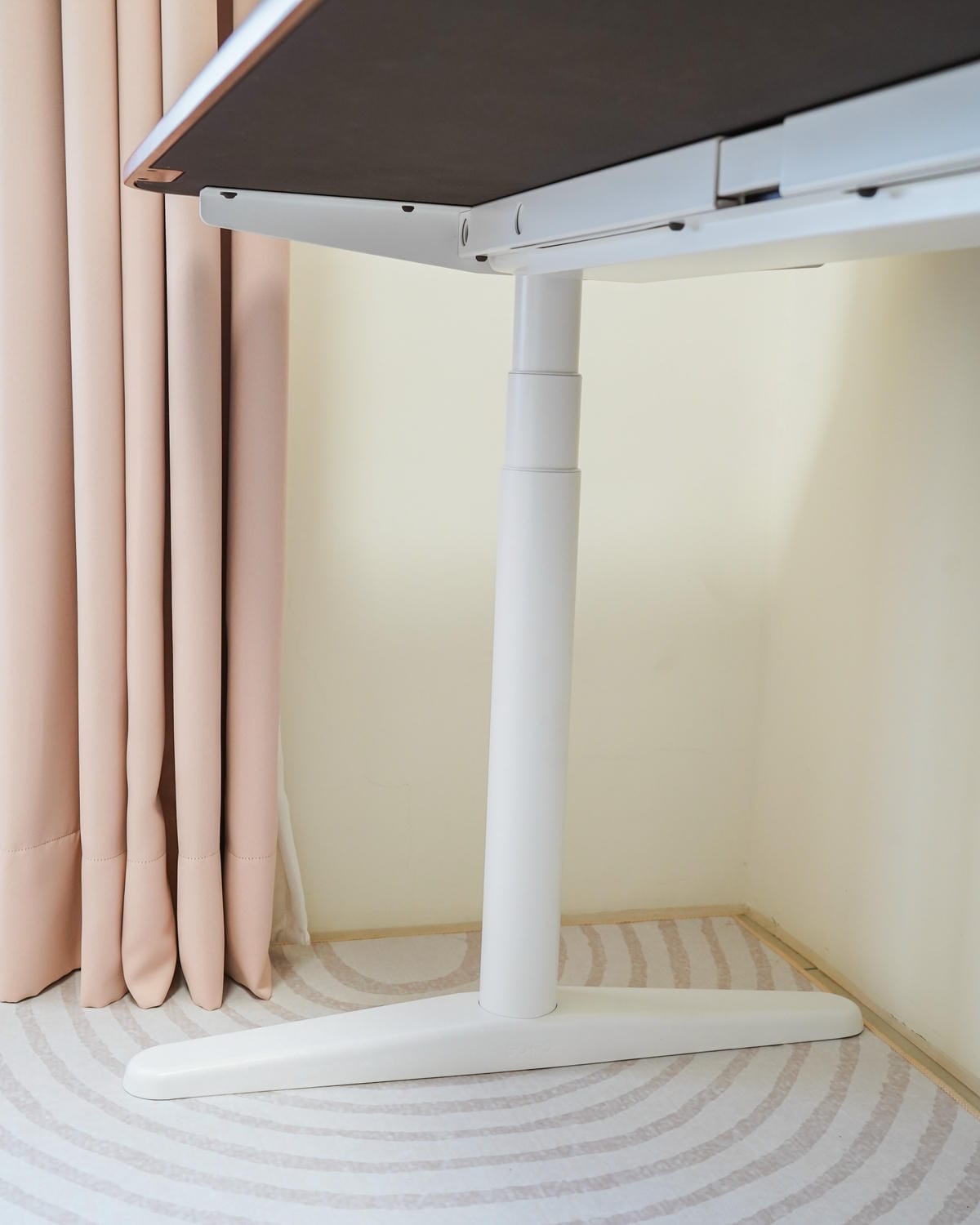 質感原木升降桌開箱 COFO 良木升降桌 實現我的理想工作角落 磁吸收納 自由升降 坐著站著居家辦公都順心49.jpg 質感原木升降桌開箱 COFO 良木升降桌 實現我的理想工作角落 磁吸收納 自由升降 坐著站著居家辦公都順心49.jpg