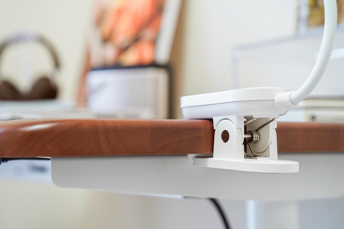 質感原木升降桌開箱 COFO 良木升降桌 實現我的理想工作角落 磁吸收納 自由升降 坐著站著居家辦公都順心51.jpg 質感原木升降桌開箱 COFO 良木升降桌 實現我的理想工作角落 磁吸收納 自由升降 坐著站著居家辦公都順心51.jpg