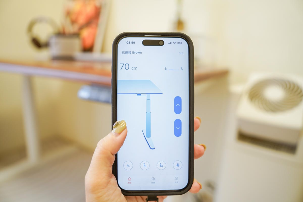 質感原木升降桌開箱 COFO 良木升降桌 實現我的理想工作角落 磁吸收納 自由升降 坐著站著居家辦公都順心16.jpg 質感原木升降桌開箱 COFO 良木升降桌 實現我的理想工作角落 磁吸收納 自由升降 坐著站著居家辦公都順心16.jpg