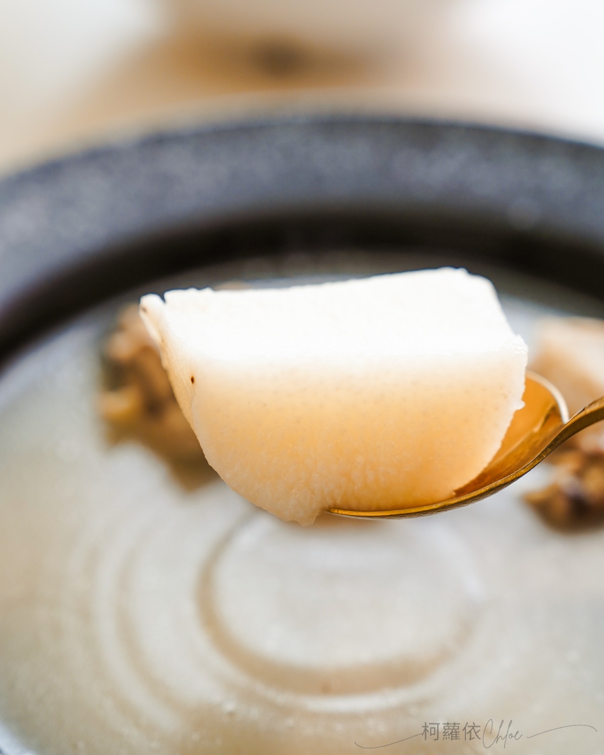 KKLife評價｜好喝雞腿湯推薦 媽媽必備的加熱即食湯品推薦 好喝不油不費力的日常保養雞湯