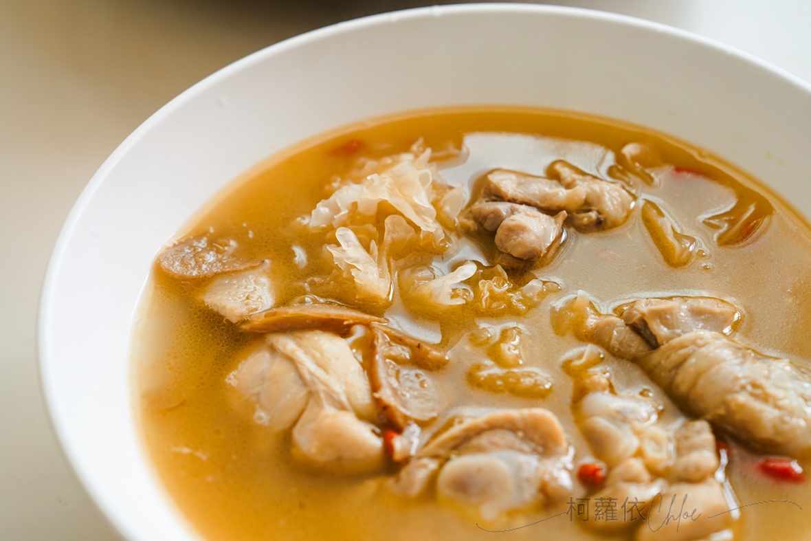 KKLife評價|好喝雞腿湯推薦 媽媽必備的加熱即食湯品推薦 好喝不油不費力的日常保養雞湯 - 第17張圖 KKLife評價|好喝雞腿湯推薦 媽媽必備的加熱即食湯品推薦 好喝不油不費力的日常保養雞湯