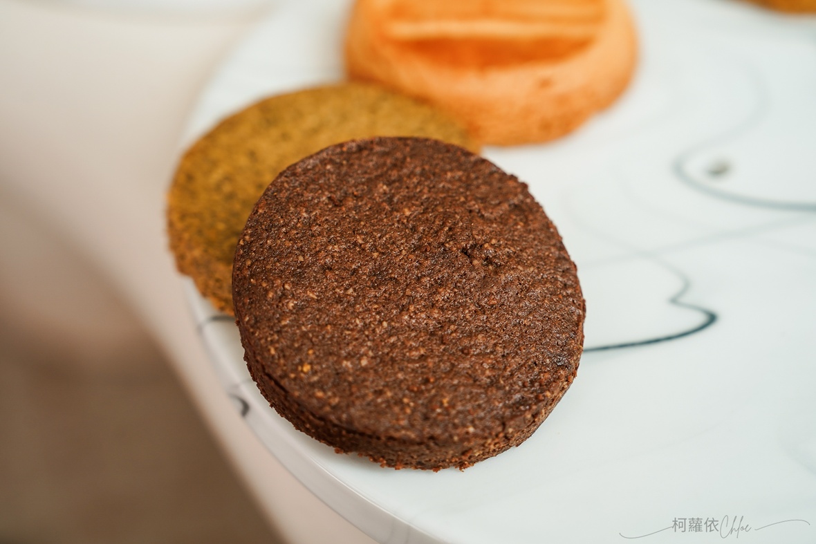 台南喜餅推薦｜鮮粹集 全新粉讚禮盒 常溫保存高質感甜點 夏威夷豆塔 布列塔尼酥餅 土鳳梨酥