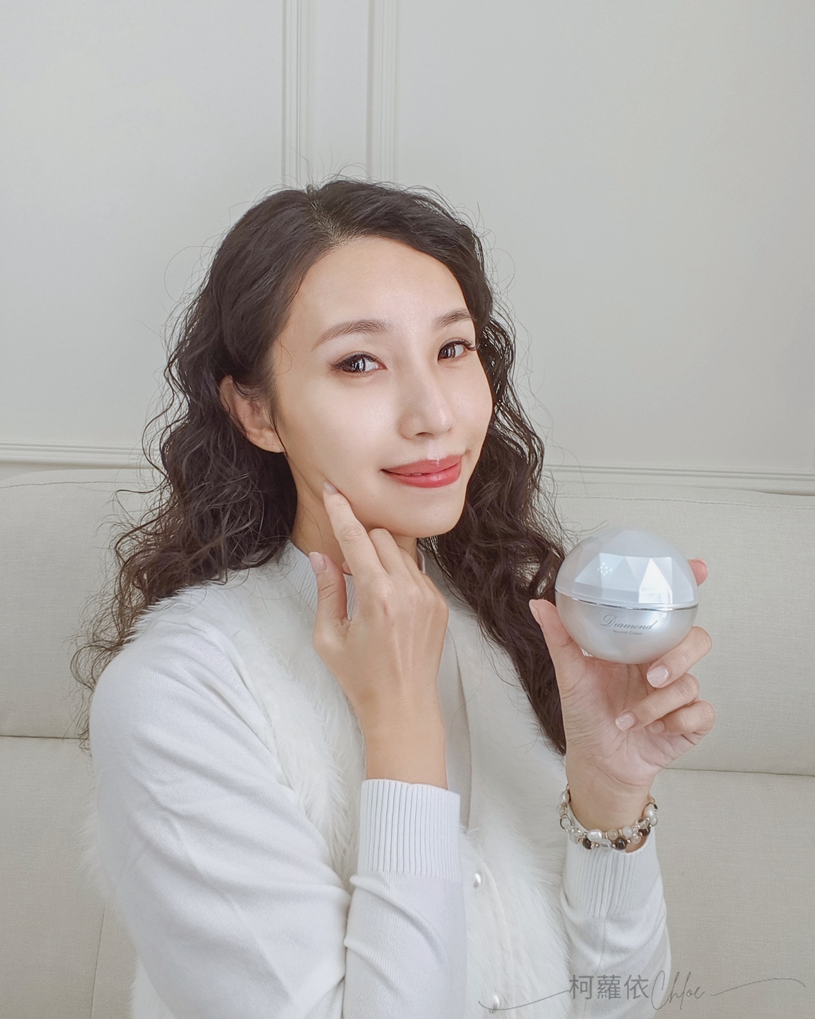 頂級保養推薦|康倪CONI 鑽彩綻光禮盒組 聖誕新品開箱 三步驟打造鑽石般光澤肌 - 第30張圖 頂級保養推薦|康倪CONI 鑽彩綻光禮盒組 聖誕新品開箱 三步驟打造鑽石般光澤肌