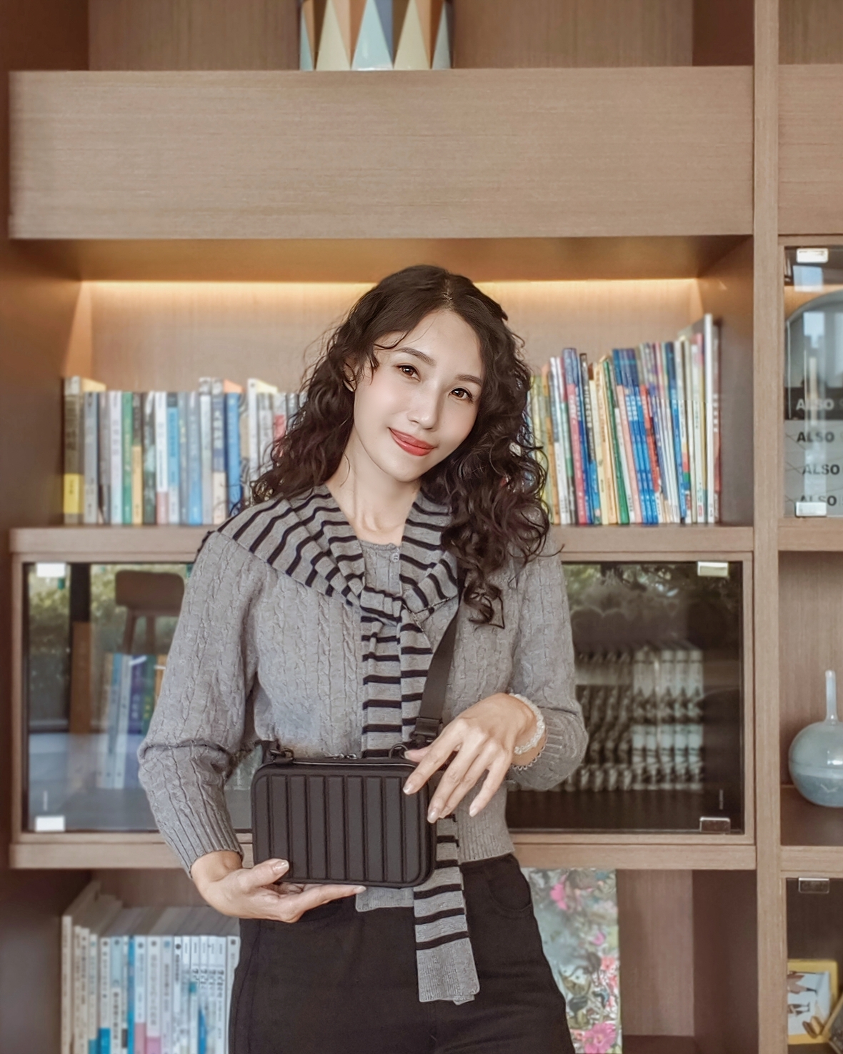 出國旅行必備｜Travel Blue 藍旅 旅途有型禮盒 經典款 多功能防盜包時尚好揹又安心