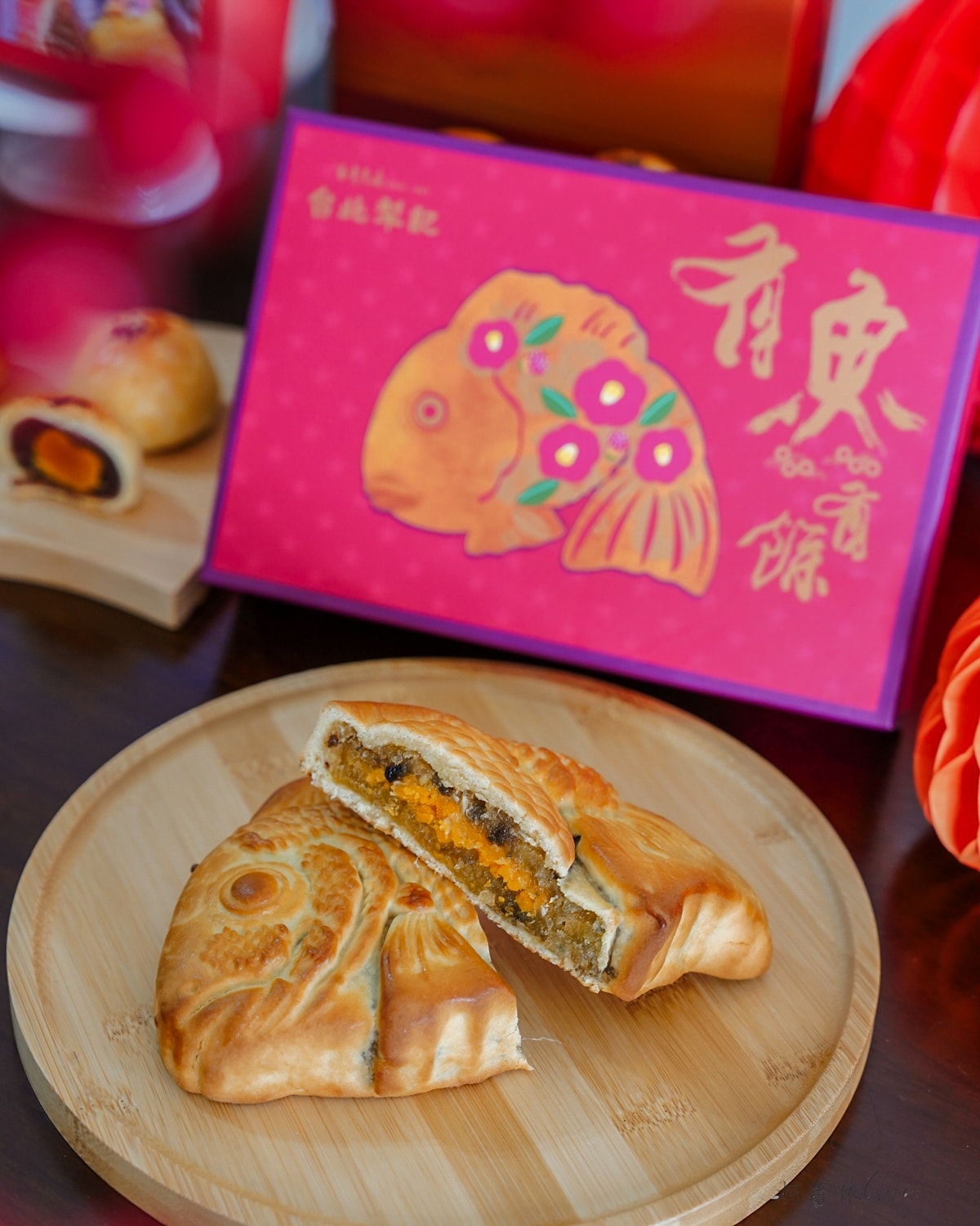 年節禮盒必買推薦｜台北犁記綠豆椪 蛋黃酥 鳳凰鯉魚開箱心得 只有台北有的經典伴手禮