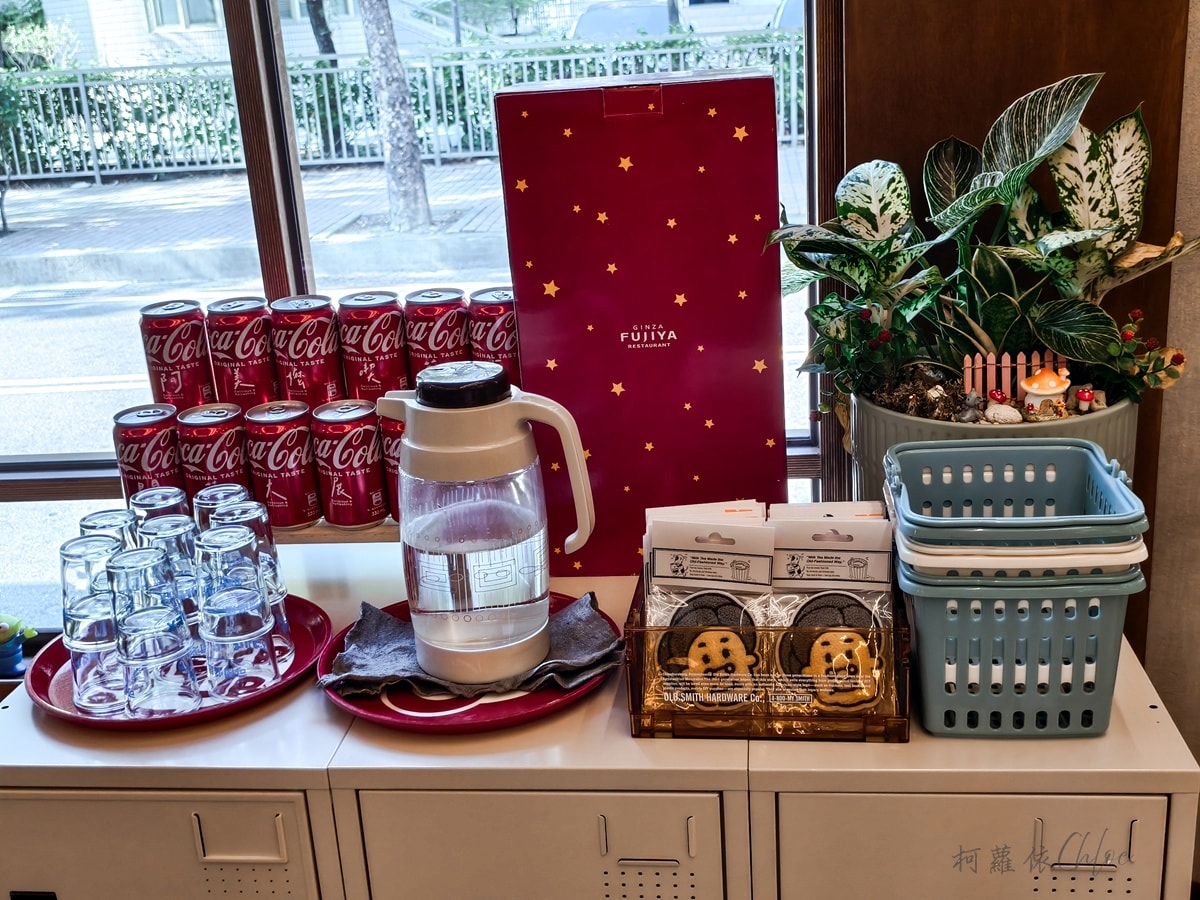 台南永康復古咖啡廳｜阿美嬤喫茶舖  紅茶牛奶 吐司輕食 迷你柑仔店回味童年