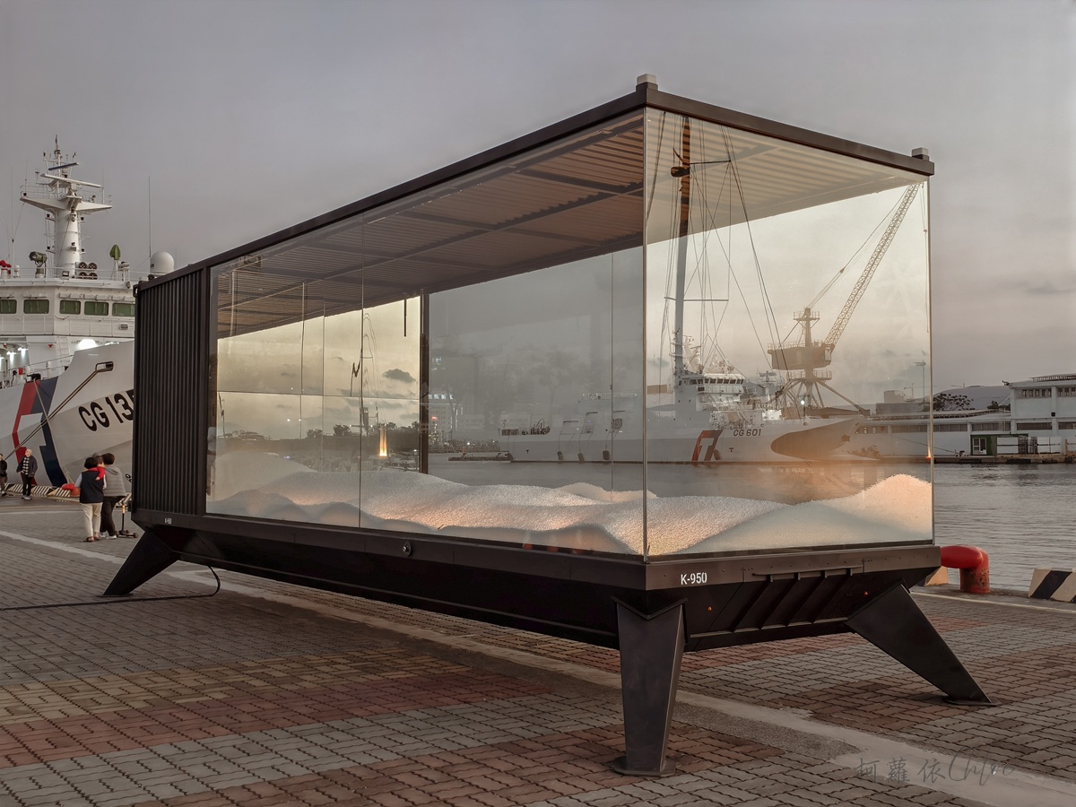 高雄國際貨櫃藝術節-愛耍廢 搭乘文化遊艇巡航高雄港 遇見藝術與港都記憶的美好