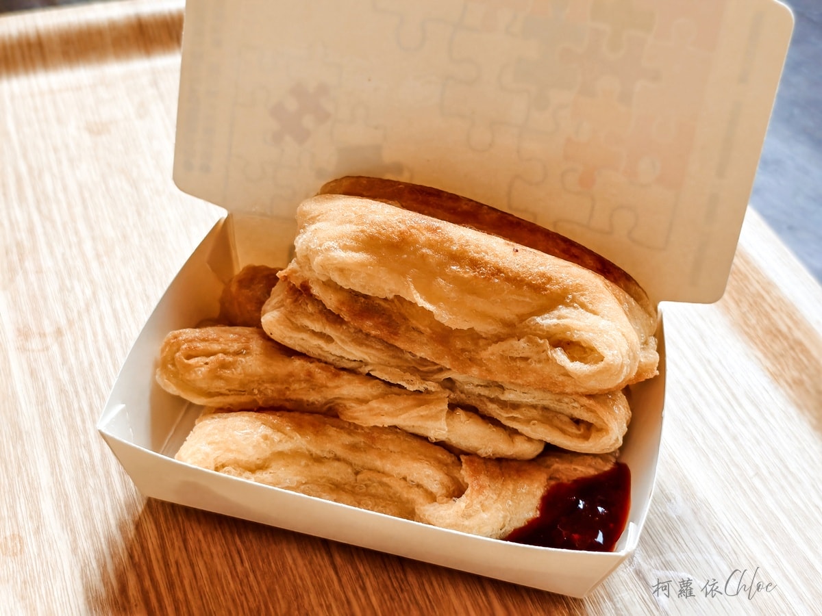 台東池上美食｜在地人的早餐 【大池豆皮店】 古早味的豆漿 香煎豆包必點