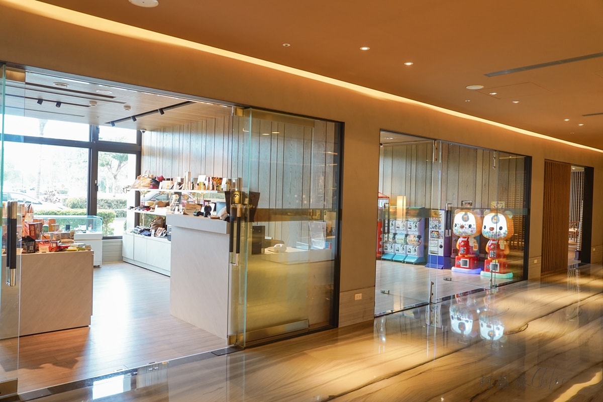嘉義親子住宿推薦｜長榮文苑酒店住宿心得 親子設施 家庭房開箱 梅問屋春節伴手禮一次收藏