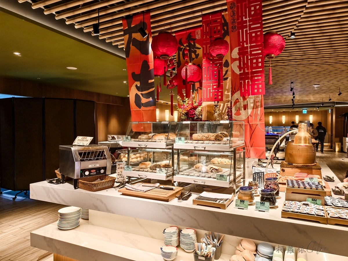 嘉義親子住宿推薦｜長榮文苑酒店住宿心得 親子設施 家庭房開箱 梅問屋春節伴手禮一次收藏
