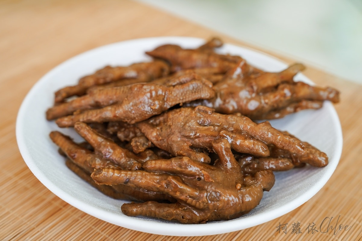 員林伴手禮推薦｜黑竹園雞腳凍開箱 40年老滷滷味 宅配美食必買清單