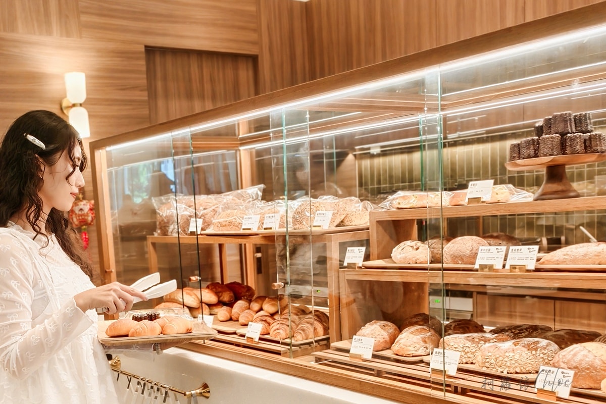 高雄咖啡廳推薦｜漢來美食HI-LAI CAFE 漢神巨蛋店改裝回歸！品嚐烘焙冠軍麵包與質感餐點 下午茶聚餐好去處