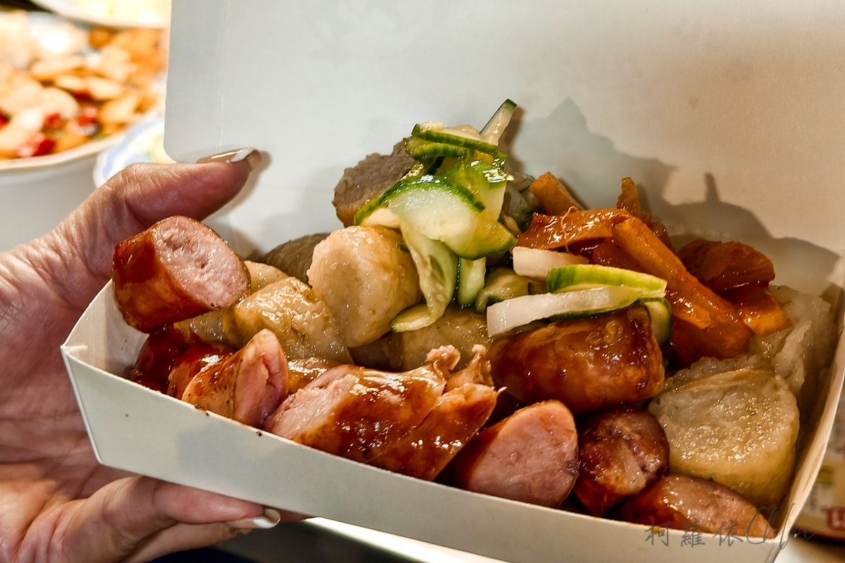 台南在地人夜市｜武聖夜市 從學生時代逛到現在 熱鬧美食天堂 必吃必玩攤位推薦
