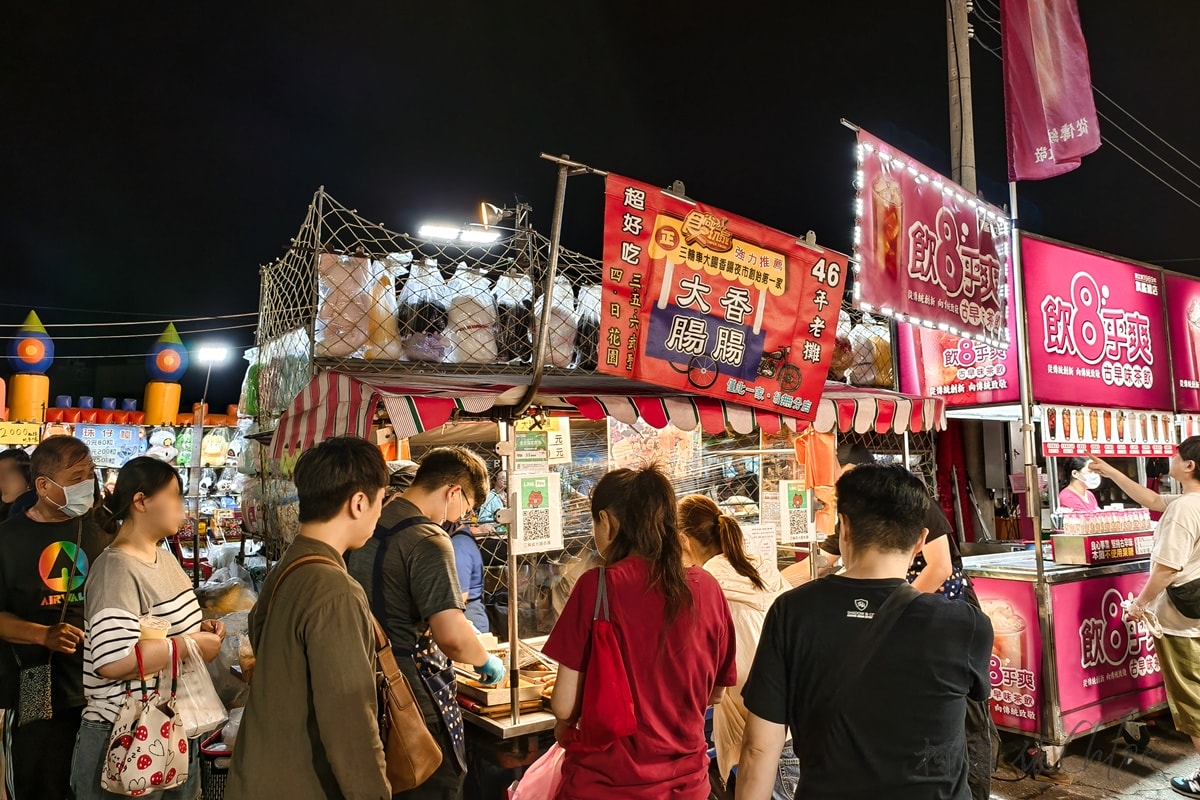 台南在地人夜市｜武聖夜市 從學生時代逛到現在 熱鬧美食天堂 必吃必玩攤位推薦