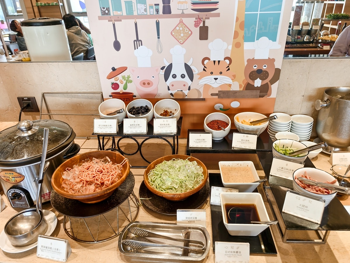 台南親子飯店推薦｜和逸飯店台南西門館 飛天小女警主題房 野餐派對 可愛來襲