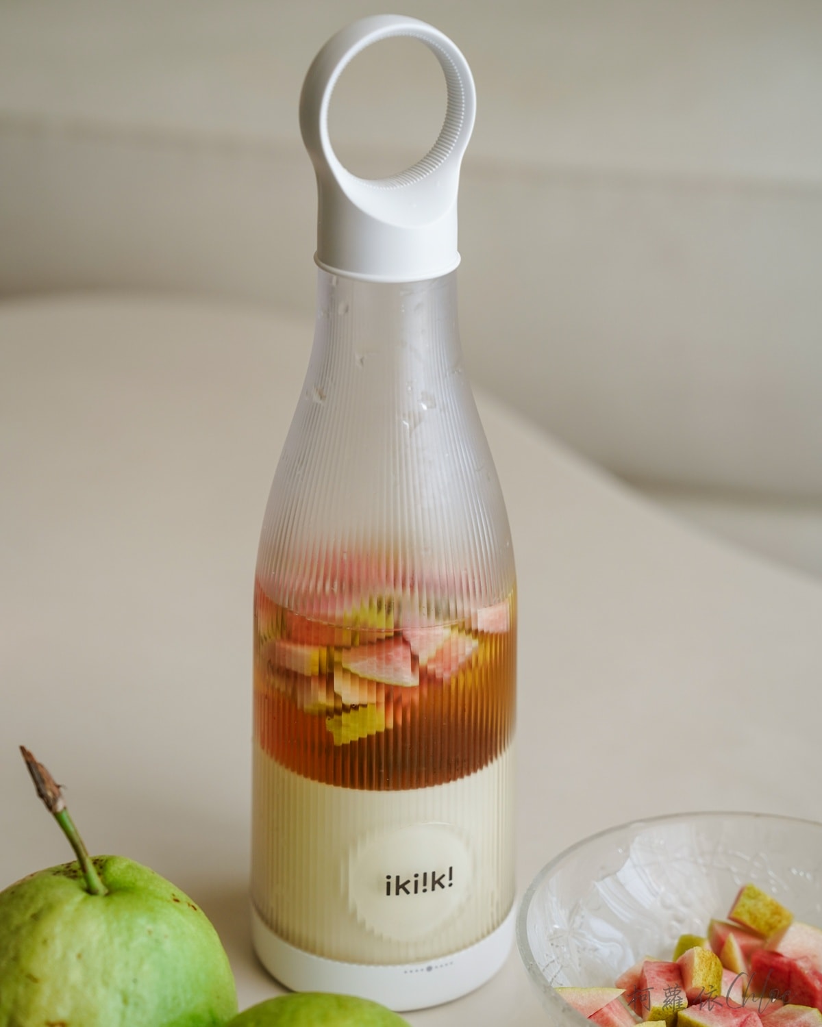 果汁機推薦｜ikiiki伊崎 USB隨行果汁機開箱 3款超簡單日常果汁飲食譜