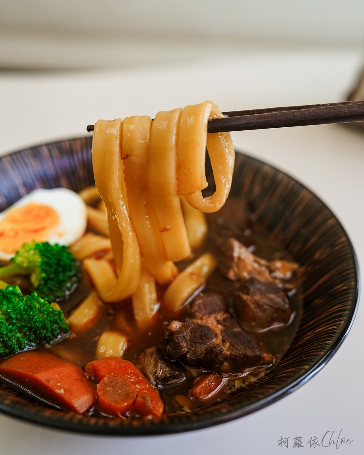 冷凍麵食宅配開箱|茗天香 椒麻豬肉麵 Q彈刀削麵體涮嘴 厚實豬肉 香麻很夠味 - 第13張圖 冷凍麵食宅配開箱|茗天香 椒麻豬肉麵 Q彈刀削麵體涮嘴 厚實豬肉 香麻很夠味