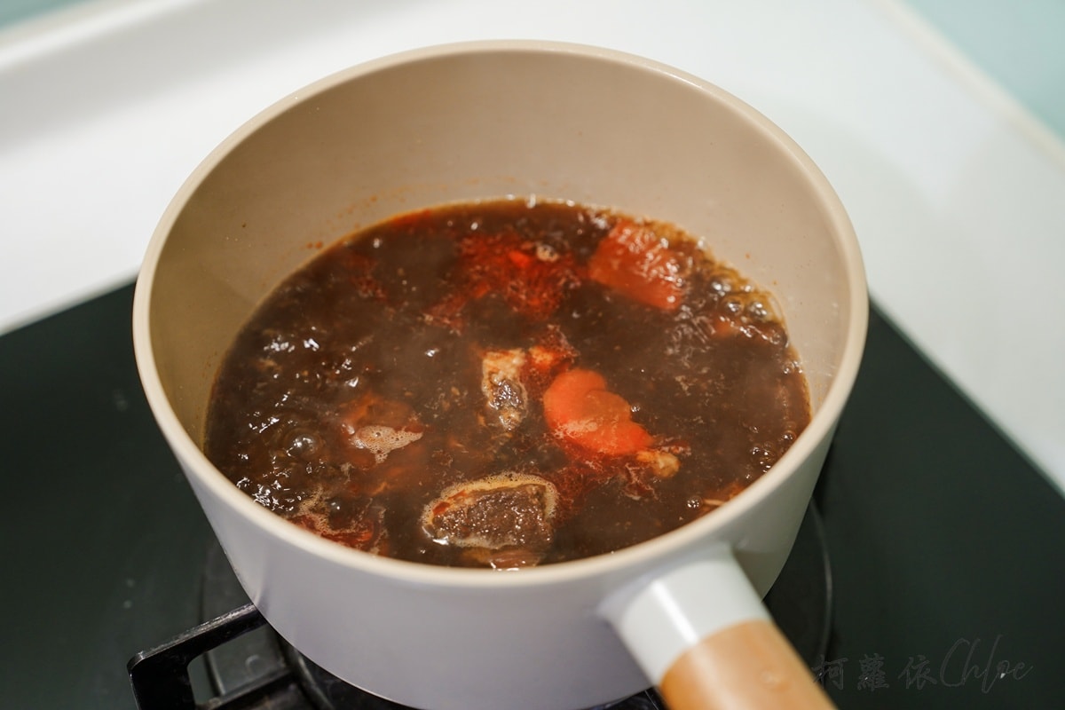 冷凍麵食宅配開箱|茗天香 椒麻豬肉麵 Q彈刀削麵體涮嘴 厚實豬肉 香麻很夠味 - 第6張圖 冷凍麵食宅配開箱|茗天香 椒麻豬肉麵 Q彈刀削麵體涮嘴 厚實豬肉 香麻很夠味