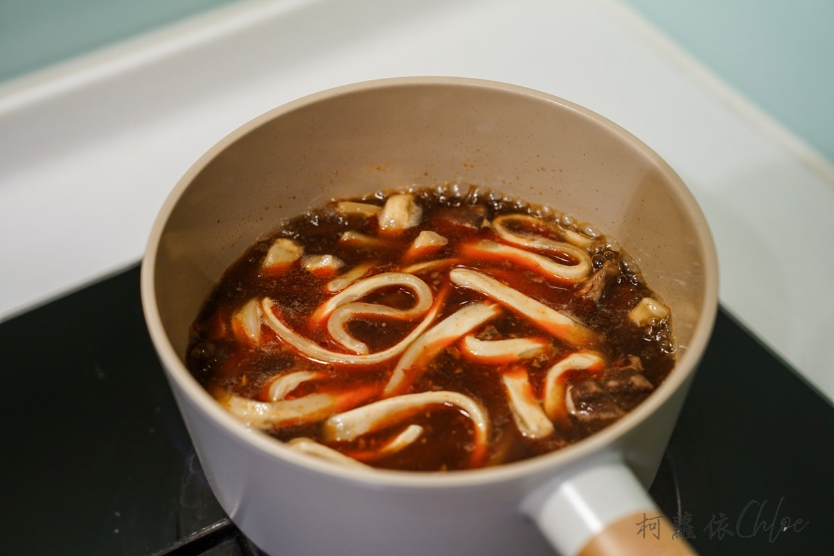 冷凍麵食宅配開箱|茗天香 椒麻豬肉麵 Q彈刀削麵體涮嘴 厚實豬肉 香麻很夠味 - 第8張圖 冷凍麵食宅配開箱|茗天香 椒麻豬肉麵 Q彈刀削麵體涮嘴 厚實豬肉 香麻很夠味
