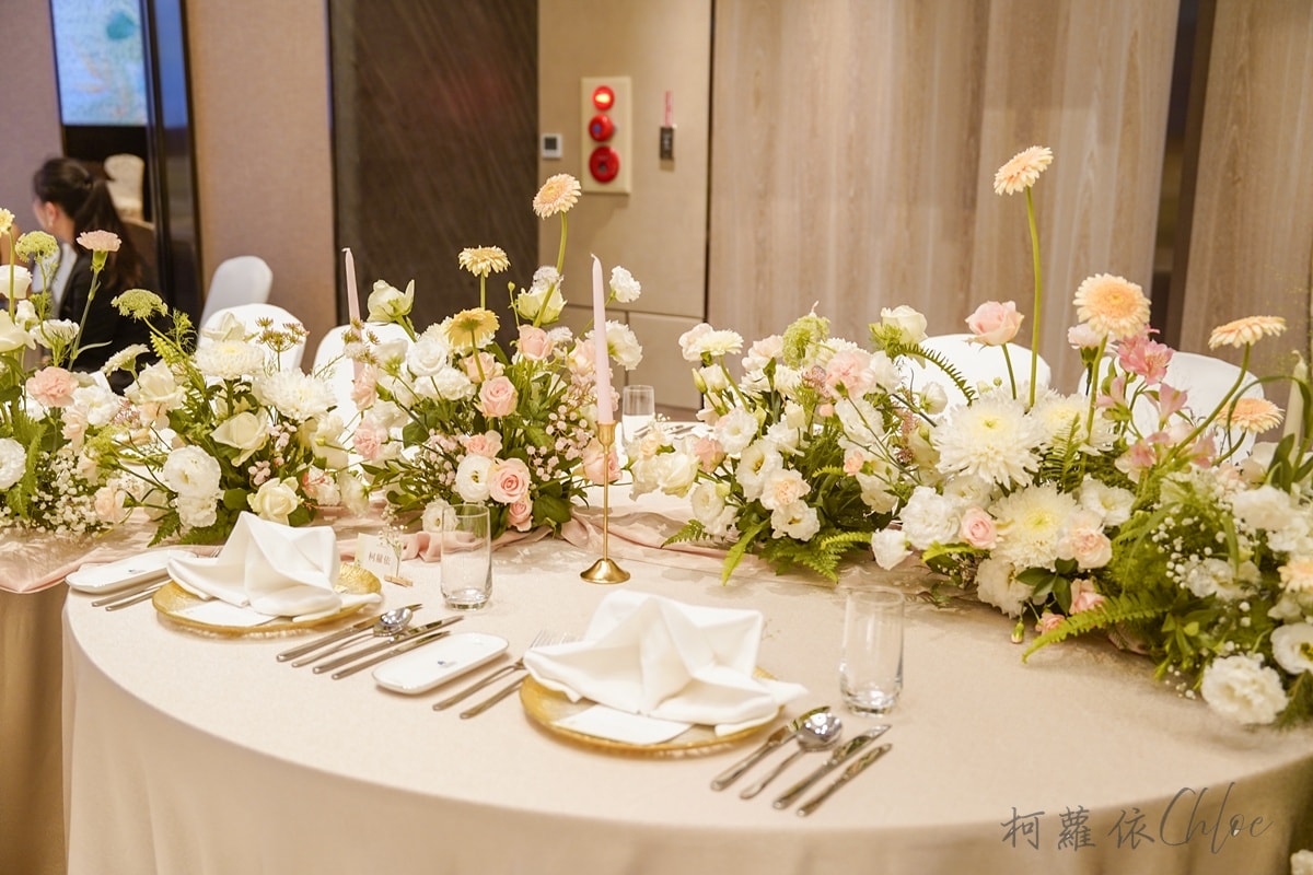 高雄日航酒店婚禮體驗展｜西式婚宴太美了！蜿蜒桌型、精緻餐點到調香互動一次看
