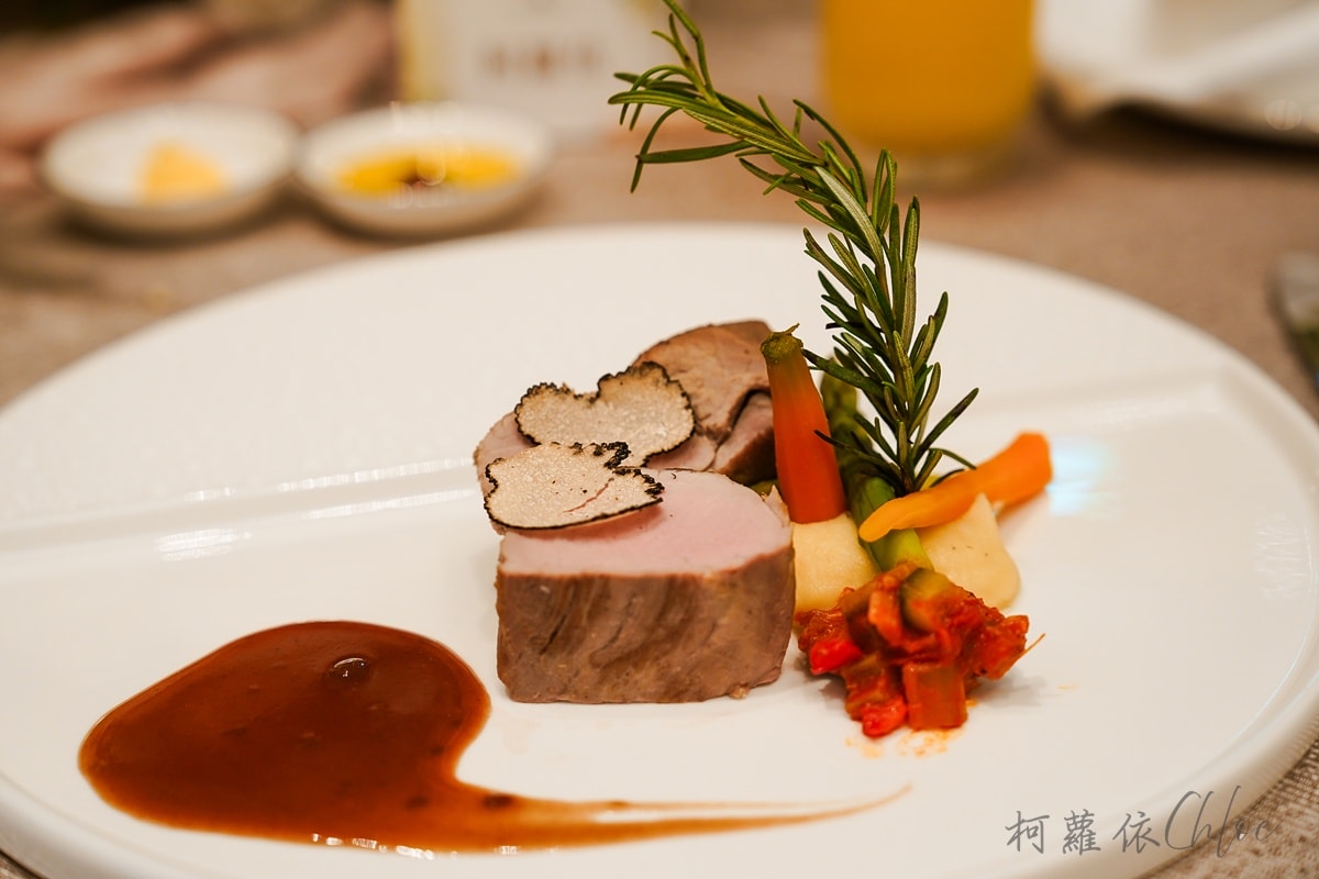 高雄日航酒店婚禮體驗展｜西式婚宴太美了！蜿蜒桌型、精緻餐點到調香互動一次看