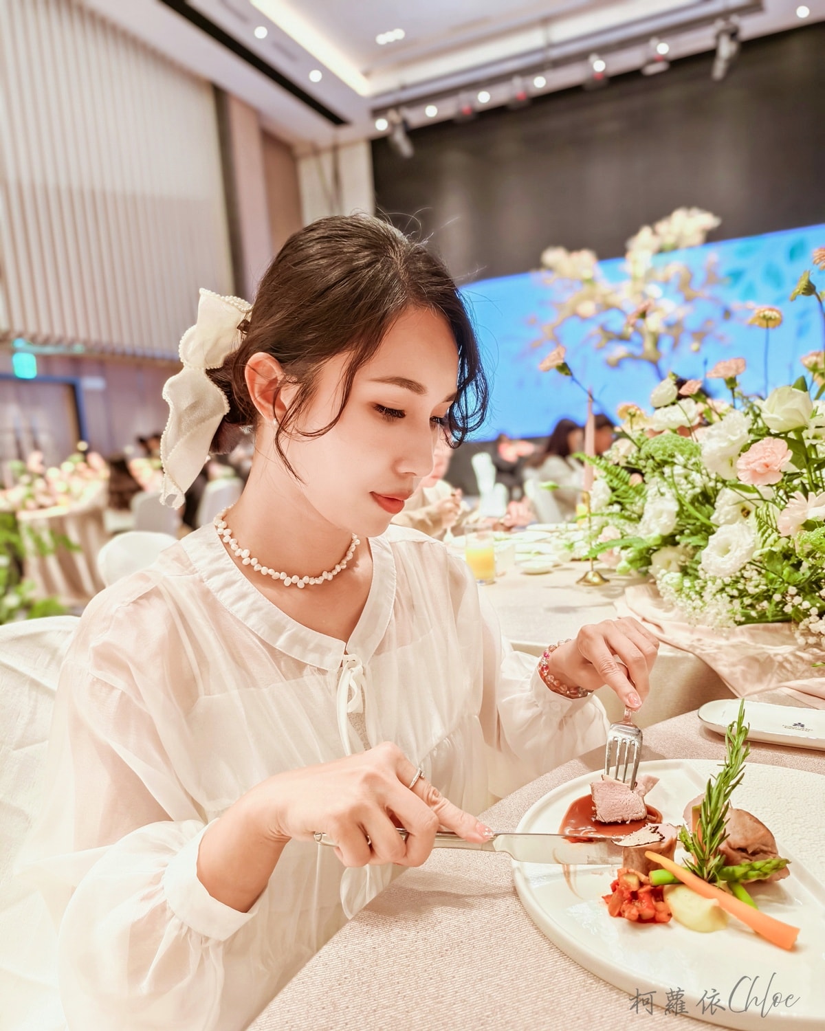 高雄日航酒店婚禮體驗展｜西式婚宴太美了！蜿蜒桌型、精緻餐點到調香互動一次看