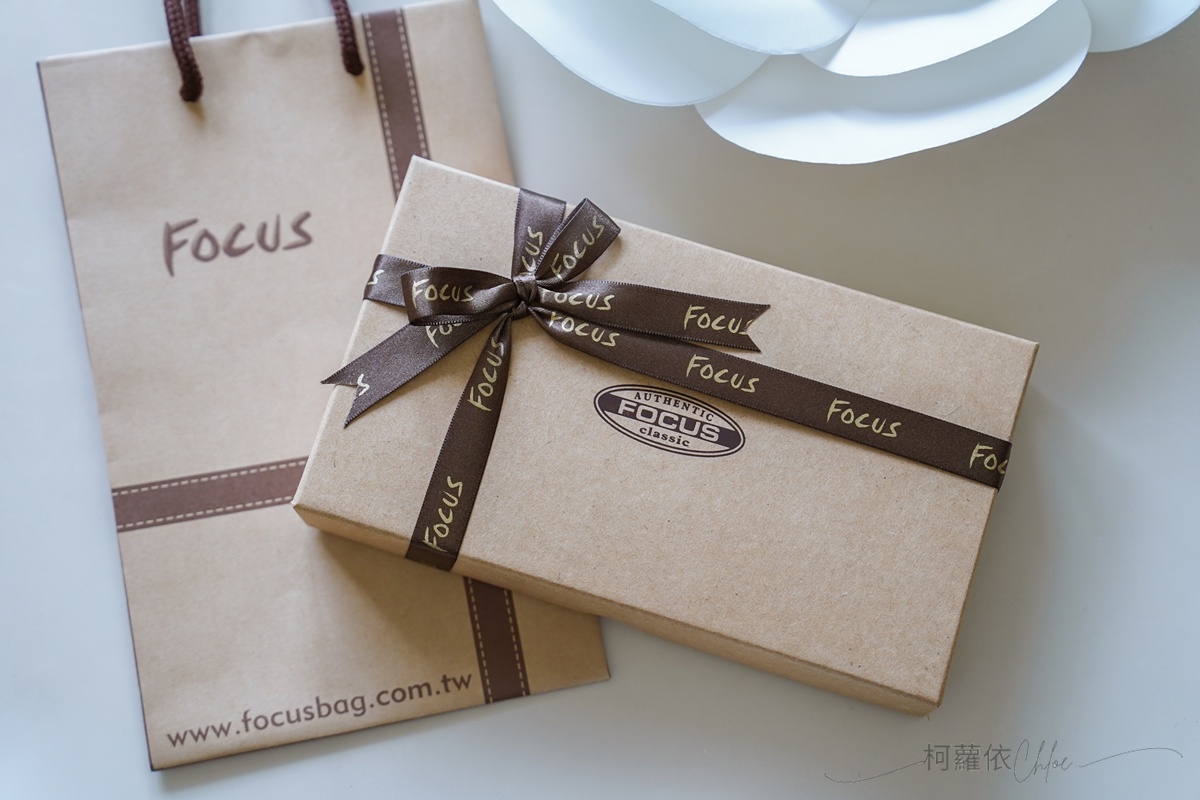 FOCUS 真皮長夾｜RFID防盜刷十字紋防刮系列 出國防盜必備錢包 送禮質感首選