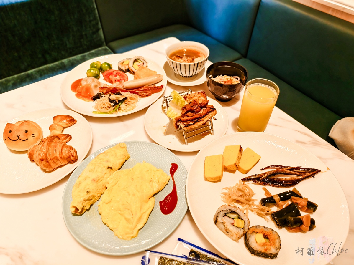 高雄住宿推薦｜高雄日航酒店 帶孩子入住豪華家庭房 半露天泳池 夢時代摩天輪 Summer Siesta沁夏假期住房專案超好玩